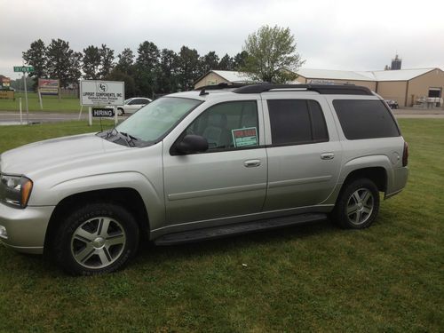 2006 chevrolet trailblazer 4wd suv silver 7 passenger fully loaded