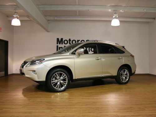 Beautiful 2013 rx 350 all wheel drive just in time for winter!