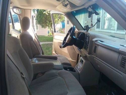 2001 chevrolet tahoe ls sport utility 4-door 5.3l