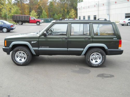 1998 jeep cherokee classic sport utility 4-door 4.0l 5 speed manual