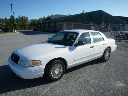 Ford crown victoria 2003 police interceptor (no reserve)