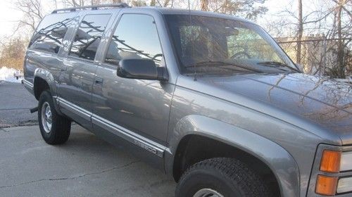 1999 gmc suburban slt 4 x 4 diesel