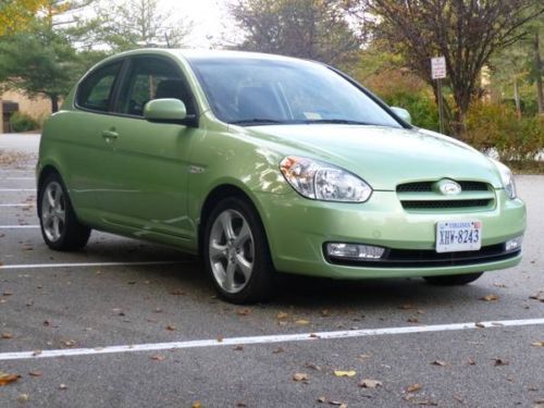 2010 hyundai accent se hatchback 2-door 1.6l