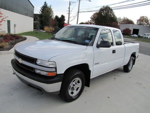 Ready to work! extended cab! ls 4x4!serviced ! no reserve ! almost new tires! 01