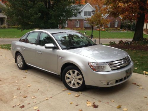 2009 ford taurus se sedan 4-door 3.5lc - new tires and clean - carfax