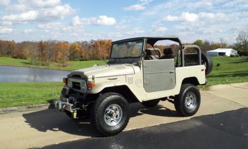 1977 toyota land cruiser fj40 fj-40 fj 40 lots of add-ons