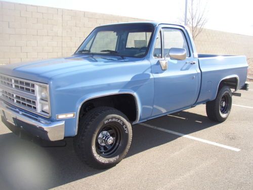 1985 chevrolet scottsdale shortbed 4x4- one owner