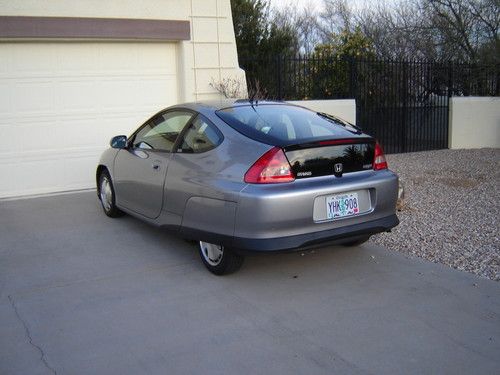 2000 honda insight, manual transmission, 28,200 orig. miles, new battery mint