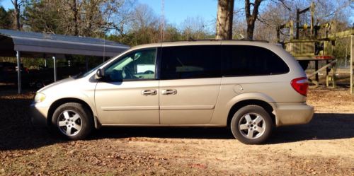 2005 dodge grand caravan sxt mini passenger van 4-door 3.8l