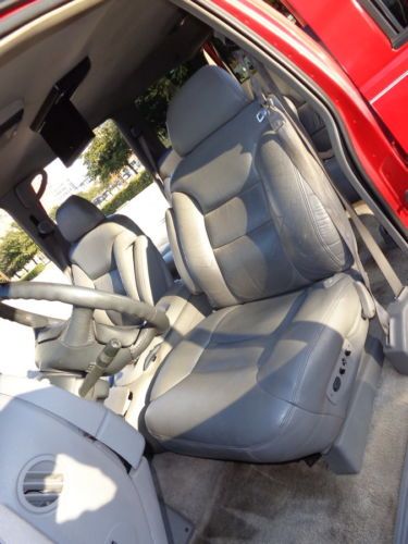 95 GMC YUKON SLT Z71 4X4 AUTO LEATHER 2 TV DVD CD MP3 USB DRIVES GOOD NO RUST, image 14