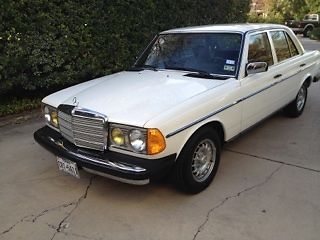 1983 mercedes benz 300d turbo diesel sedan