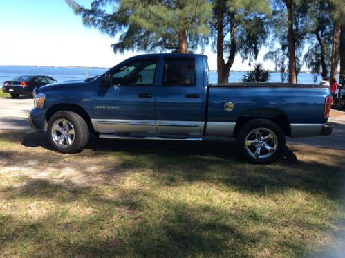 Ram 1500 laramie quad 4x4  hemi 5.7