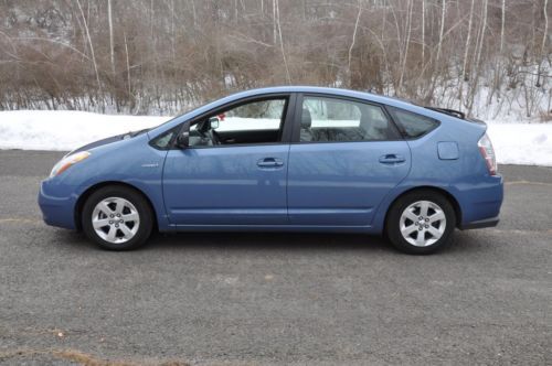 2006 toyota prius hybrid hatchback 4-door 1.5l no reserve navigation low mileage