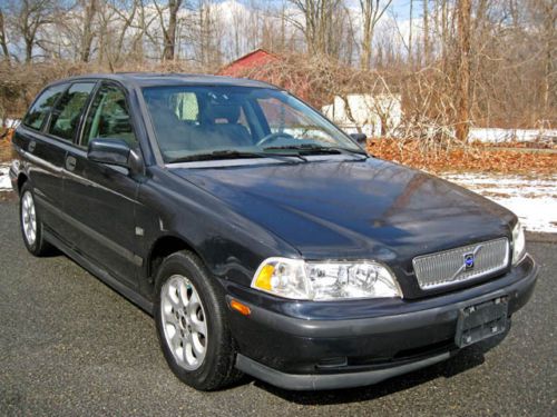 2000 Volvo V40 Turbo Wagon Runs Great NO RESERVE!, image 2