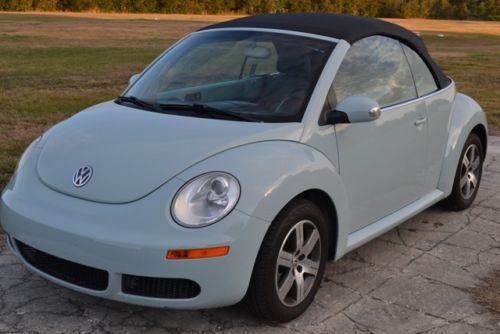 06 beetle convertible only 17k miles, leather, htd seats, monsoon, lowest miles