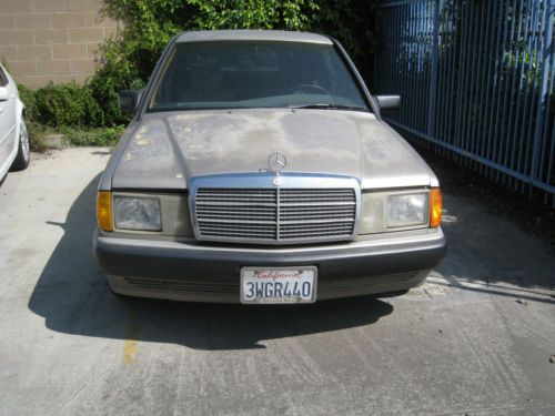 190 e 2.6 automatic , salvage no title runs