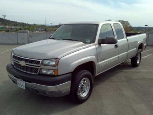 2005 Chevrolet Silverado extended cab 4x4 2500hd duramax diesel 46k act miles, image 16