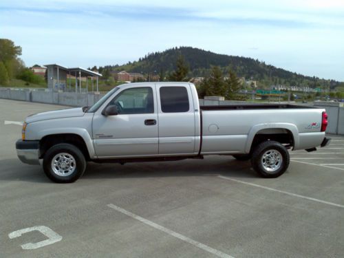 2005 Chevrolet Silverado extended cab 4x4 2500hd duramax diesel 46k act miles, image 18
