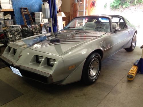 1979 pontiac trans am 10th anniversary 4speed  27,700 miles