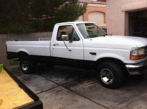 1994 ford f-150 xlt standard cab pickup 2-door 4.9l