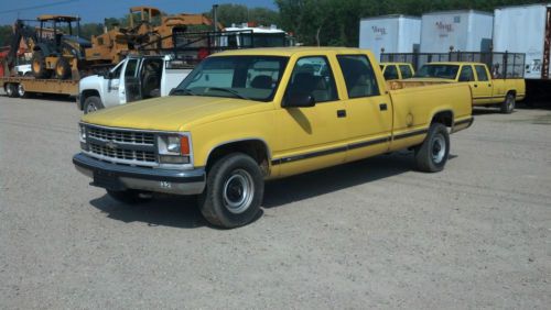 1998 chevrolet c3500 cheyenne crew cab pickup 4-door 7.4l