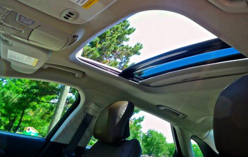 2014 LINCOLN MKZ EcoBoost/ NAVIGATION/BLIS/ SUNROOF/ REAR CAMERA/ NO RESERVE, image 12