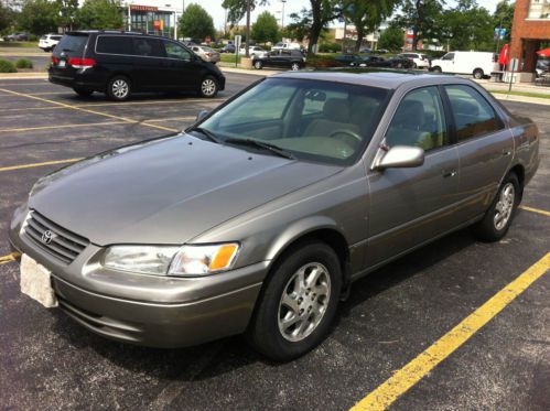 1997 toyota camry le sedan 4-door 3.0l