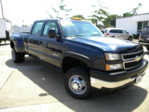 2006 chevrolet silverado 3500 dually crew cab 4x4 only 30,000 miles