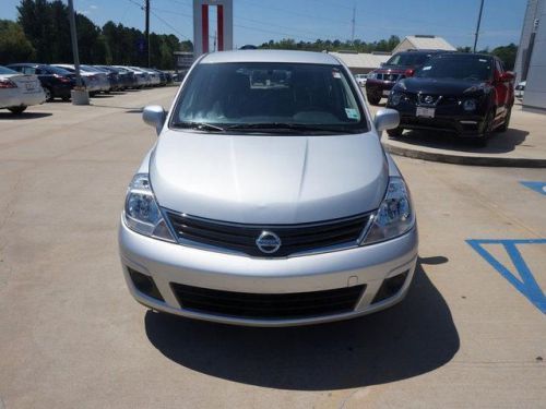 2011 nissan versa 1.8 s