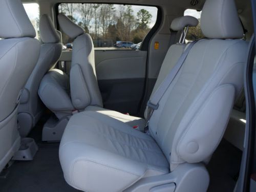 2014 toyota sienna xle