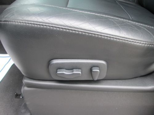 Nissan Armada LE Premium 4WD Sunroof 20 inch wheels like new clean car fax, image 23