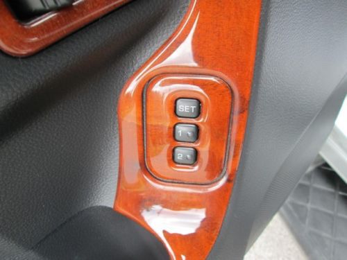 Nissan Armada LE Premium 4WD Sunroof 20 inch wheels like new clean car fax, image 25