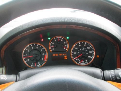 Nissan Armada LE Premium 4WD Sunroof 20 inch wheels like new clean car fax, image 46