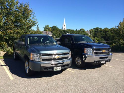 2011 2500 hd dark blue with 9&#039;2 boss power vxt