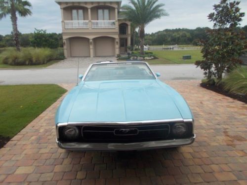 Classic 1972 ford mustang convertible
