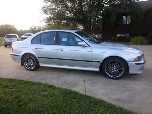 2003 bmw m5  sedan 4-door 5.0l, well maintained