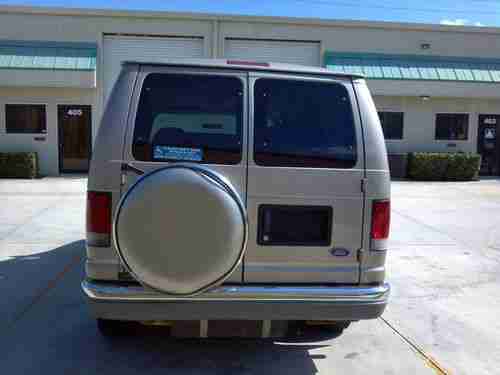 2002 Ford E150 handicap wheel chair van, image 6