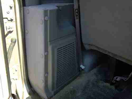 2002 Ford E150 handicap wheel chair van, image 10