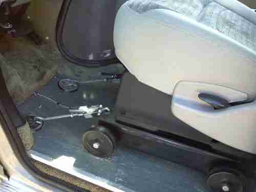 2002 Ford E150 handicap wheel chair van, image 12
