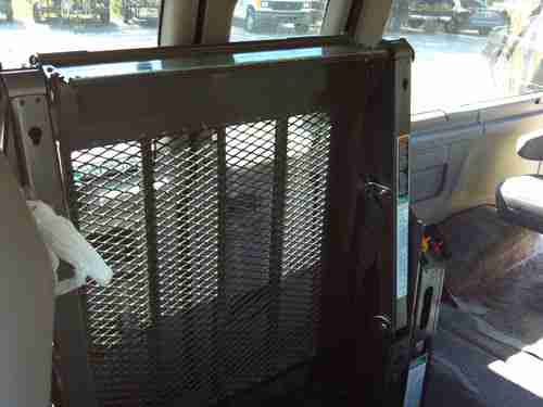 2002 Ford E150 handicap wheel chair van, image 19