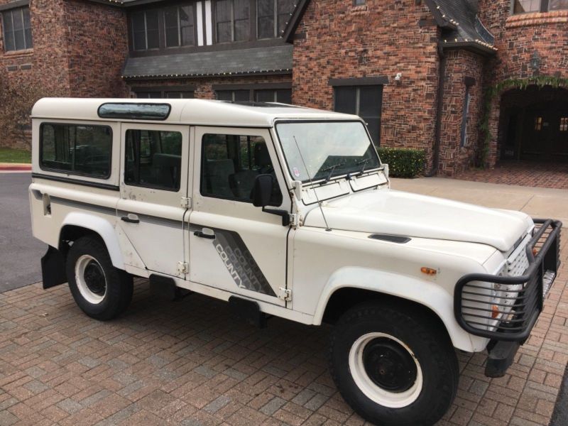 1988 land rover defender county<br />
