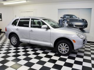 2005 porsche cayenne crystal silver only 15k mi 1 owner navi mroof htd seats