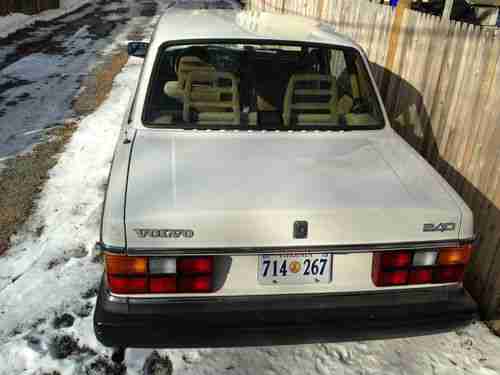 1993 Volvo 240 Base Sedan 4-Door 2.3L, US $2,995.00, image 3