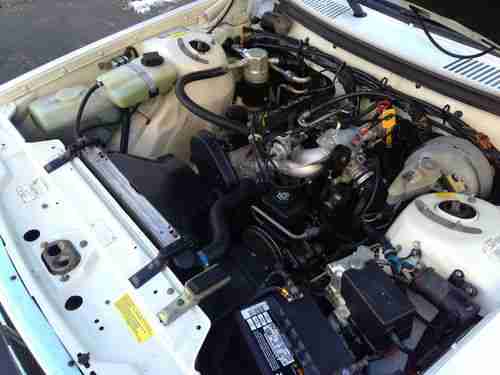 1993 Volvo 240 Base Sedan 4-Door 2.3L, US $2,995.00, image 9