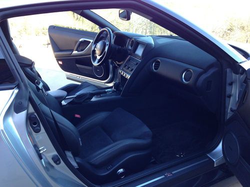 2009 Nissan GT-R Premium - $5,500 UPGRADES & NEW TIRES, image 17