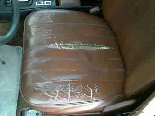 1980 MERCEDES 300D SERIES WITH 194K MILES BODY IN GOOD SHAPE RUNS AND DRIVES, image 17