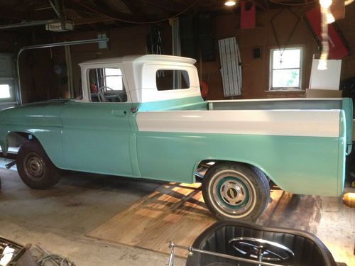 1960 chevrolet apache, short box ,v8 automatic truck