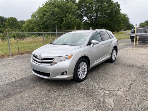 2013 toyota venza le