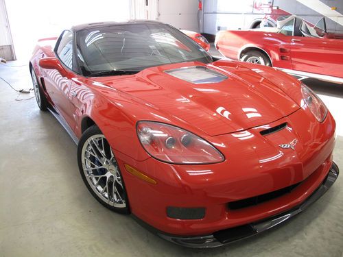 2009 chevrolet corvette zr1 3zr coupe 2-door 6.2l low miles