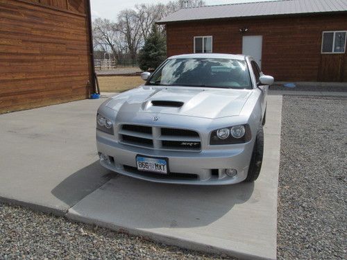 2006 srt8 dodge charger